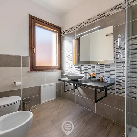 Estay - Monica Vila *