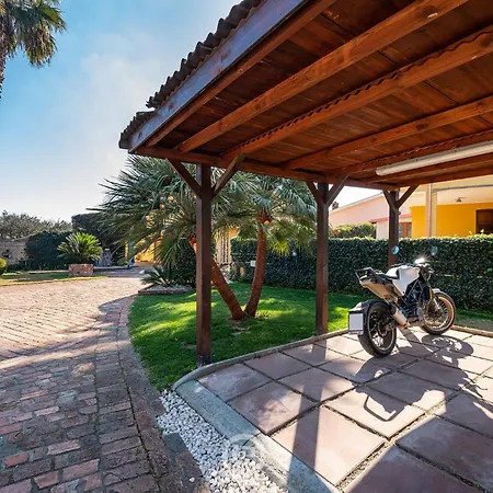 Villa Monica *